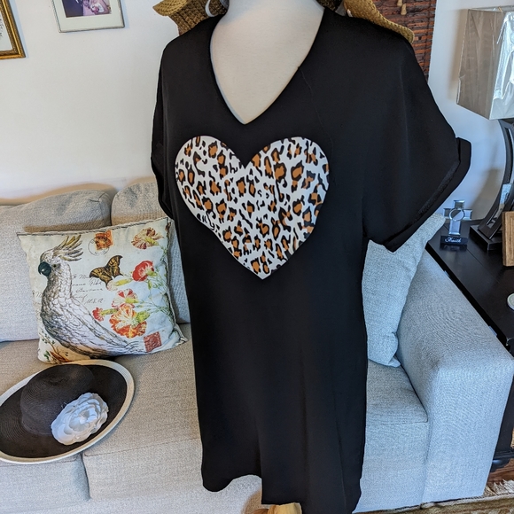 Tunic/ Dress.     A108 - Picture 3 of 5